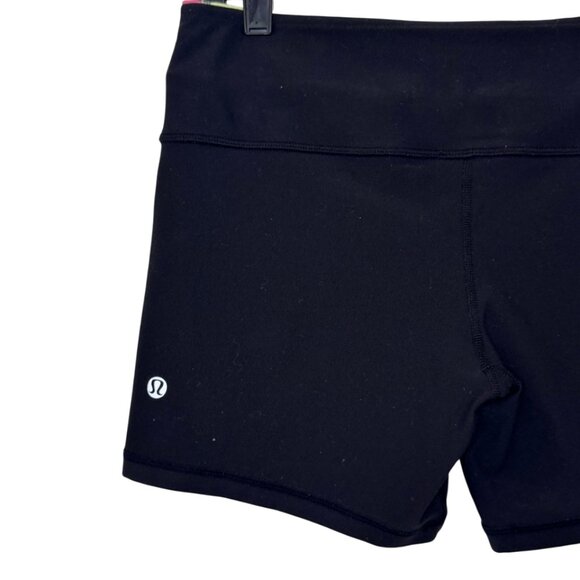 Lululemon athletic shorts black women’s size 8 - Picture 3 of 7